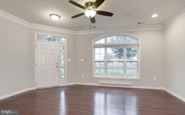 Building Photo - 43017 Clarks Mill Terrace