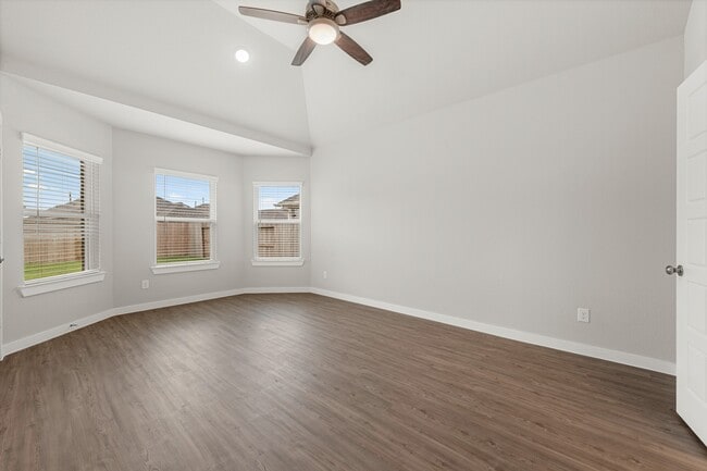 Building Photo - 21635 Coral Mist Dr
