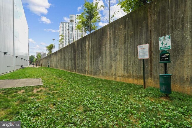 Building Photo - 1201 East-West Hwy