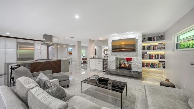 Building Photo - 245 Bird Key Dr