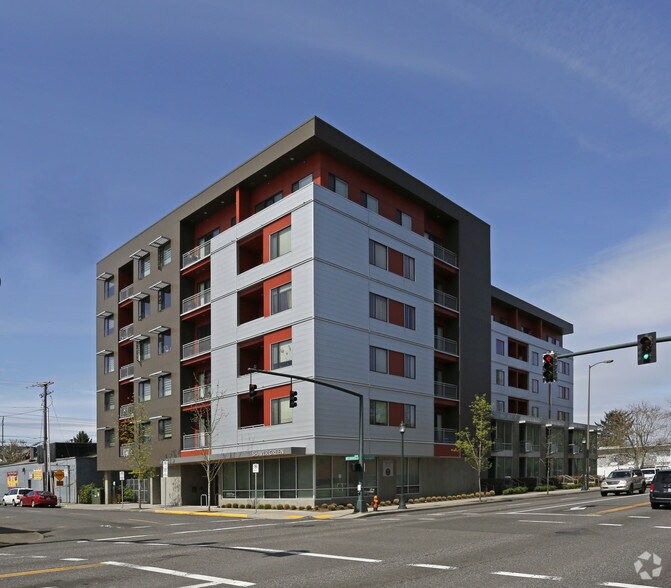 Shaver Green Apartments 375 NE Shaver St Portland OR 97212