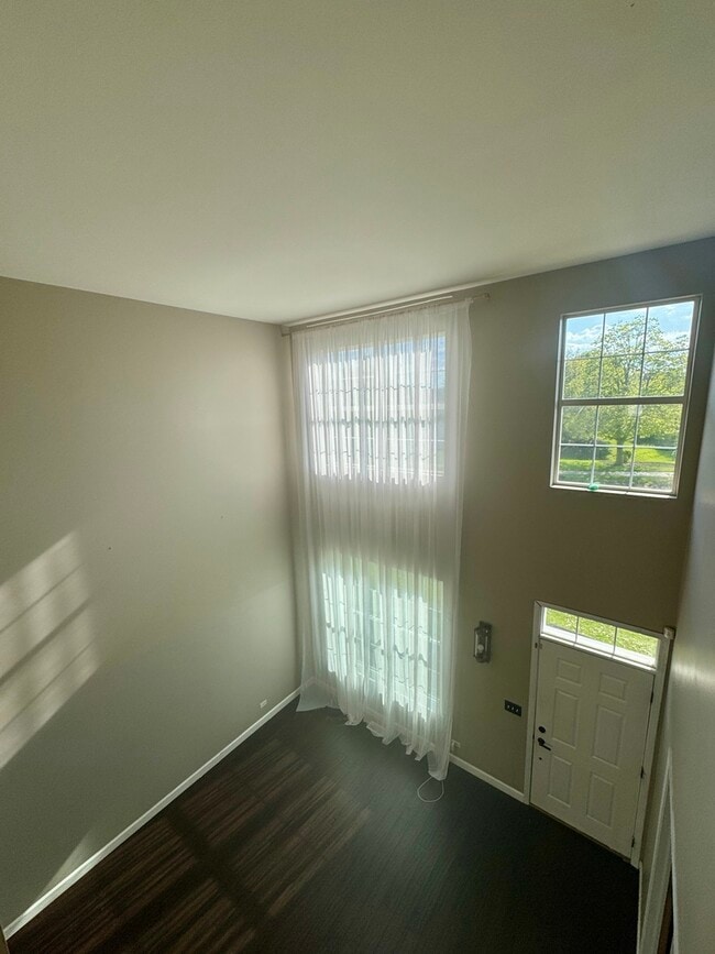 Building Photo - 1832 Westridge Pl