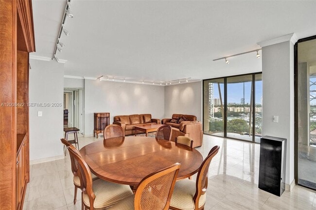 Building Photo - 19355 Turnberry Way