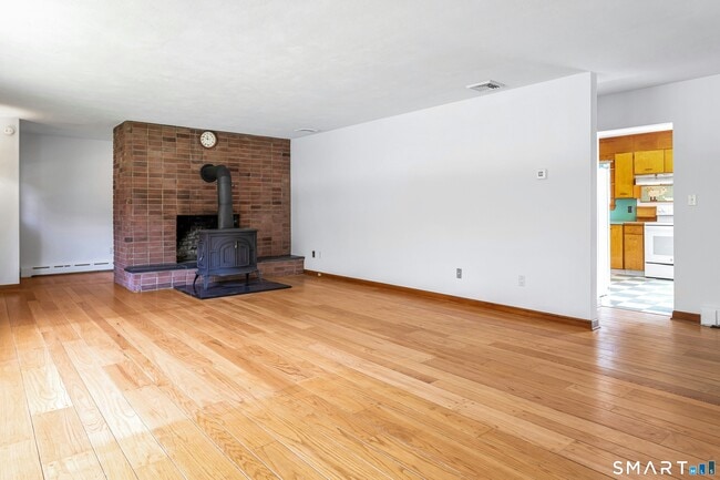 Building Photo - 67 Barclay Dr