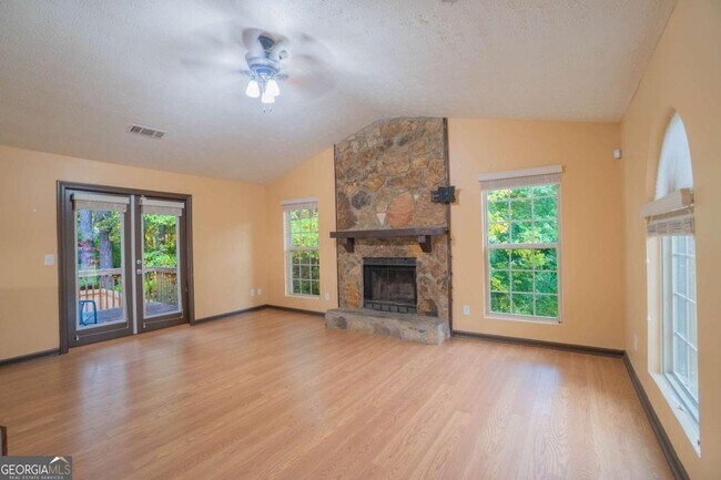 Building Photo - 888 Shiloh Ridge Run NW