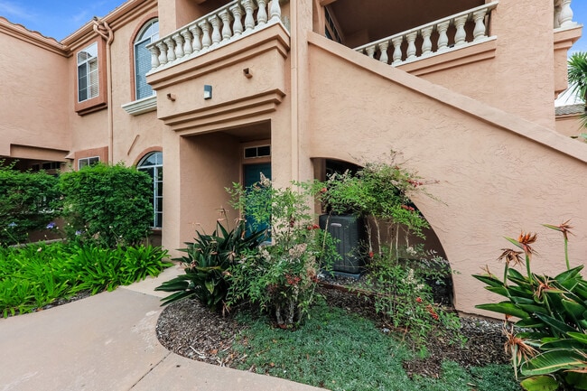 Building Photo - 3547 Cameo Dr