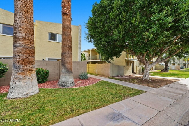 Building Photo - 4925 N 73rd St