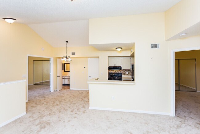 Building Photo - 437 Fountainhead Cir