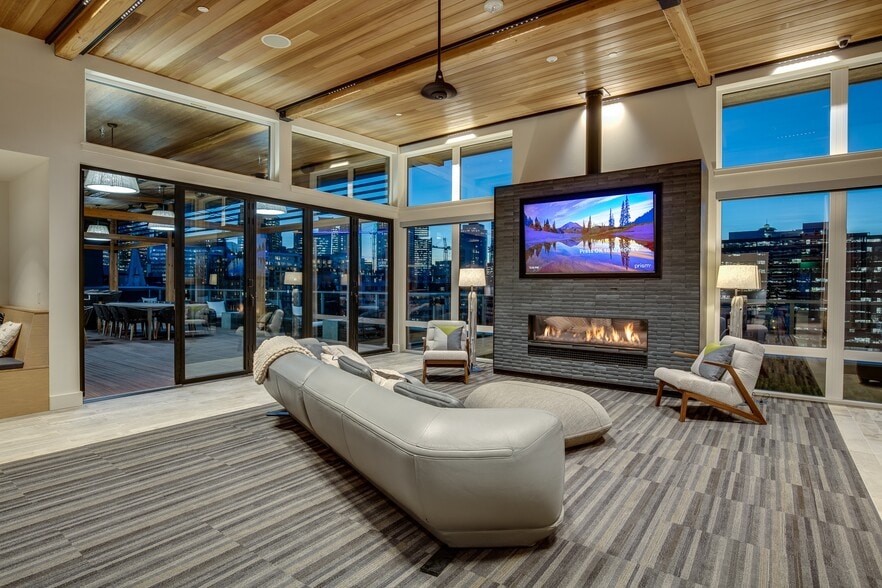 Building Photo - Sitka