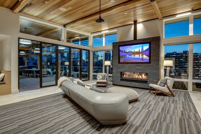 Building Photo - Sitka