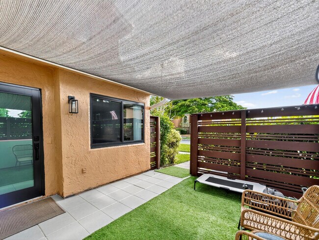 Building Photo - 8009 NW 71st Ct