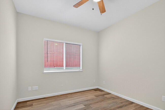 Building Photo - Most Desireable Neighborhood in Temecula  Eastridge by Redhawk