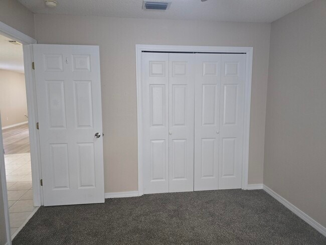 Building Photo - 7720 Lola Cir