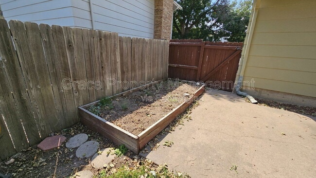 Building Photo - 3234 S Dudley St