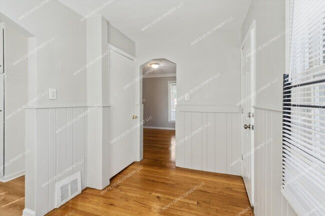 Building Photo - Charming Westside 3-Bedroom Brick Bungalow...