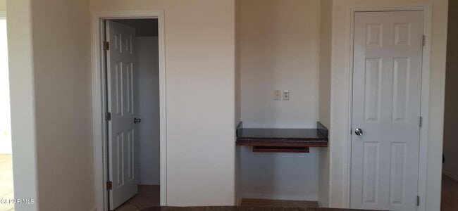 Building Photo - 5466 Buffalo Creek Dr