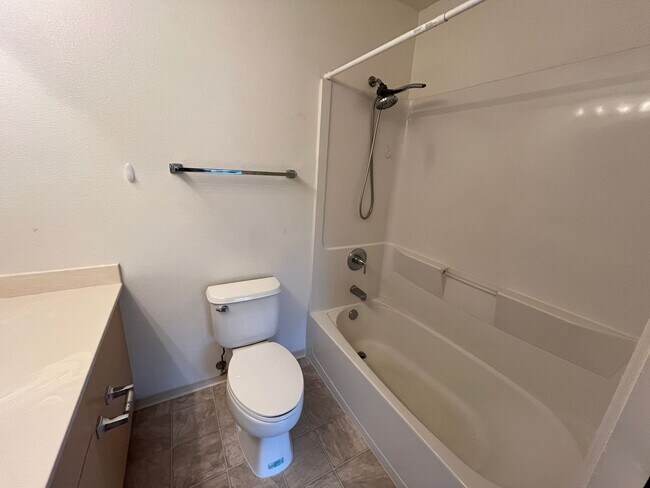 Building Photo - Havens of I'i Vistas (Mililani Mauka) - 3 bedroom, 2 bathroom, AC, 2 parking, upstairs corner unit