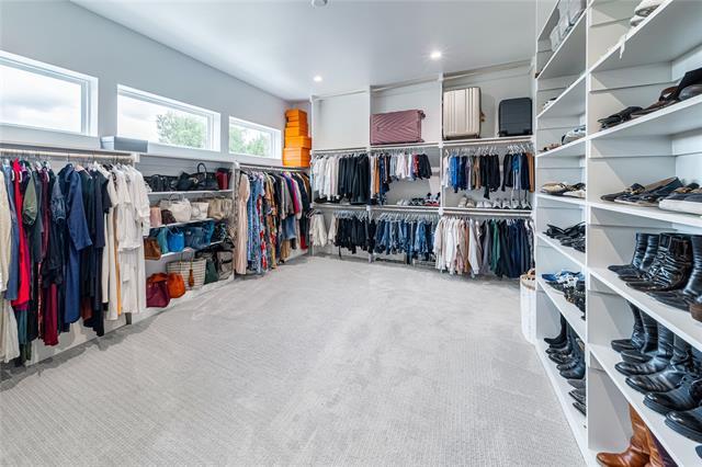 Building Photo - 9753 Mixon Dr