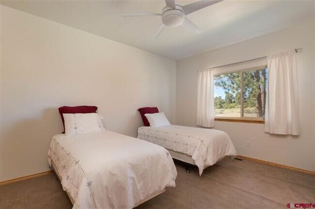 Building Photo - 3-Bedroom Home in Prime Location