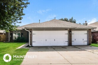 Building Photo - 709 Eastridge Dr