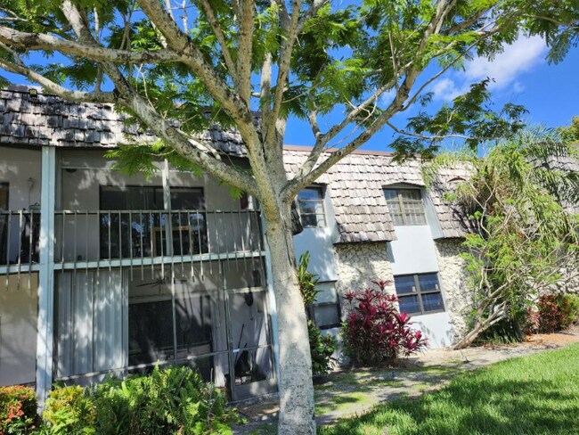 Building Photo - 3105 Oakland Shores Dr