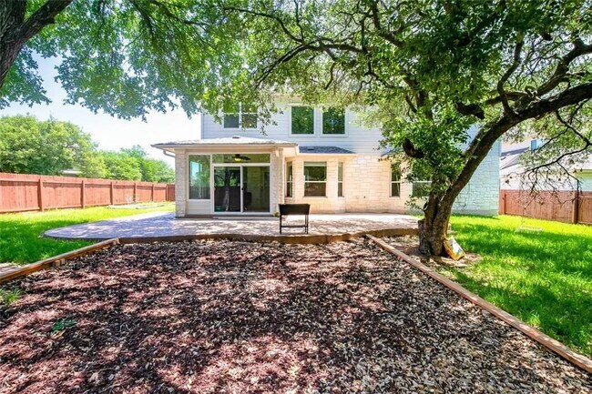 Building Photo - 401 Ridgetop Bend