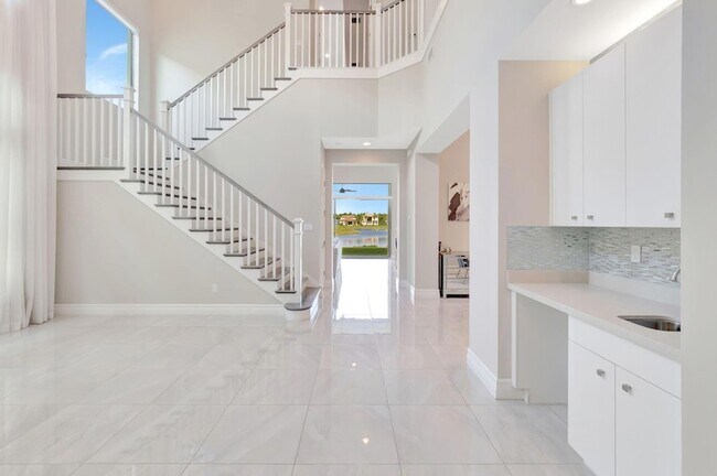 Building Photo - 16317 Cabernet Dr