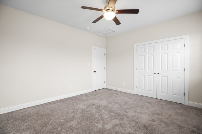 Building Photo - 6337 Louisianna Rd