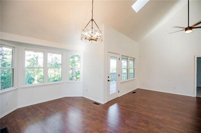 Building Photo - 8165 Old White River Rd