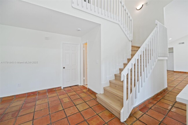 Building Photo - 14531 Hampton Pl
