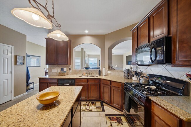 Building Photo - 4462 Gerona St