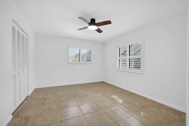 Building Photo - 1776 The 12th Fairway