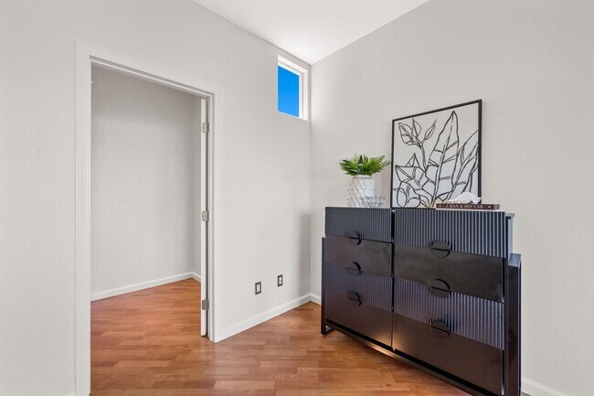 Building Photo - Beautiful Custom Built, Two-Story Home on ...