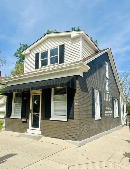 Primary Photo - 500 Front St