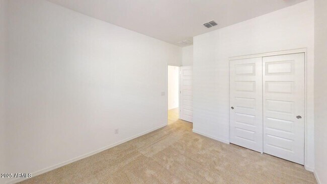 Building Photo - 8818 W Pasadena Ave