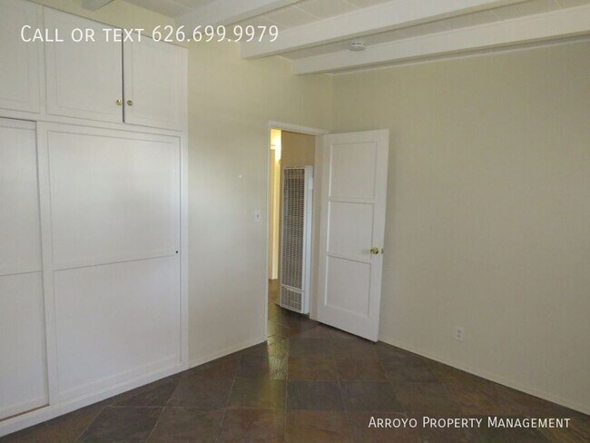 Building Photo - 741 E Poppyfields Dr