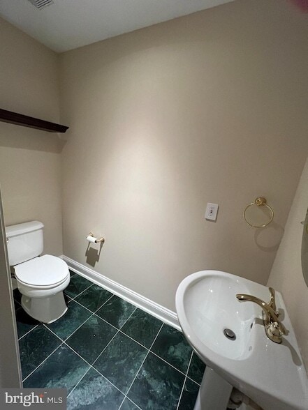 Building Photo - 1735 22nd Ct N