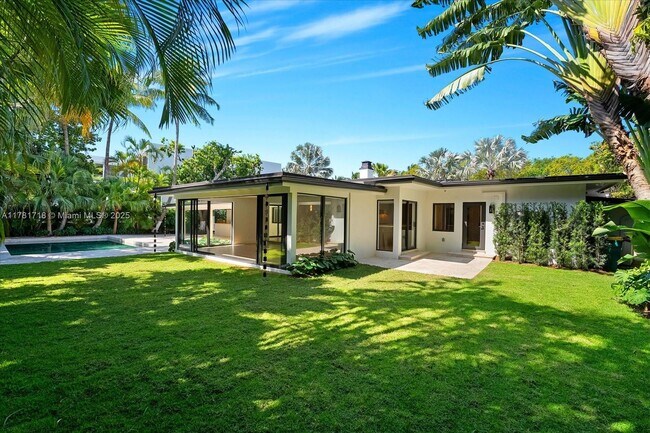 Building Photo - 325 Gulf Rd
