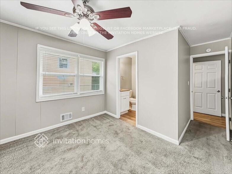 Building Photo - 8490 Meadowbrook Dr