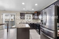 Building Photo - 626 S State Rd