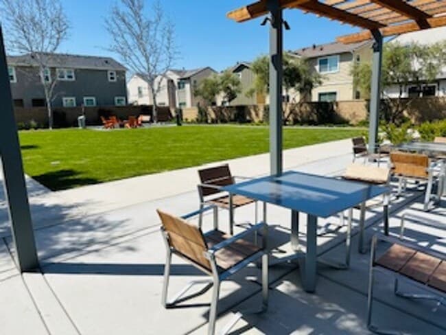 Building Photo - $2,495 Tesoro Viejo, Award Winning Communi...