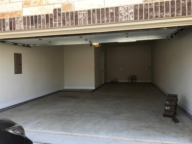 Building Photo - 209 Lockhart Lp
