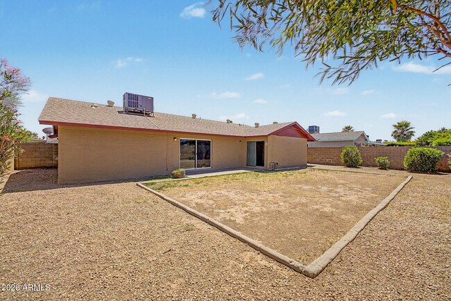 Building Photo - 4828 W Palo Verde Ave