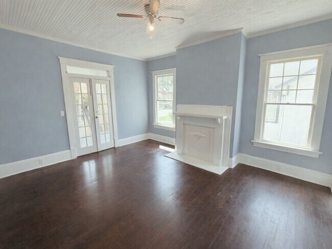 Building Photo - 1025 Hillyer Ave