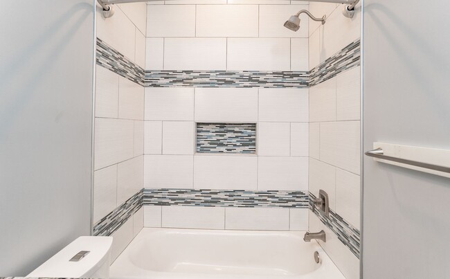 Building Photo - Home on Ladies Island