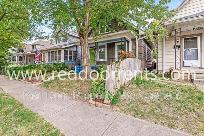 Building Photo - 2028 Hoyt Ave