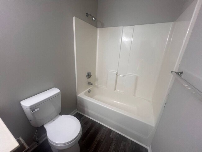 Building Photo - Charming 3-Bedroom Home with Endless Poten...