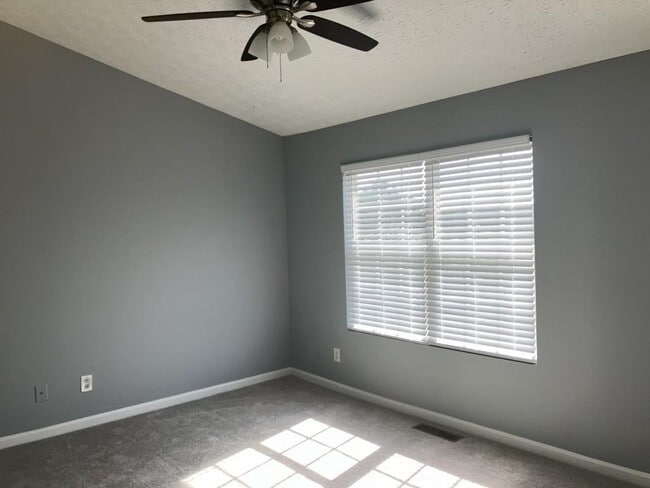 Building Photo - 7700 Bernardo Dr