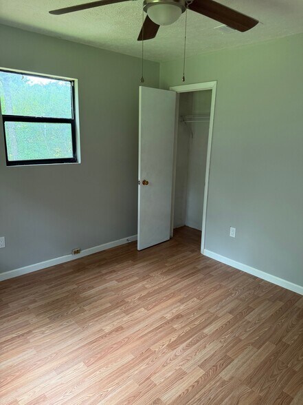 Building Photo - 135 McLin Ln