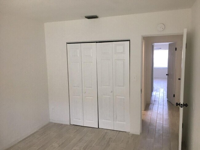 Building Photo - Remodeled 3 bedroom / 2 bath in Coquina Ke...